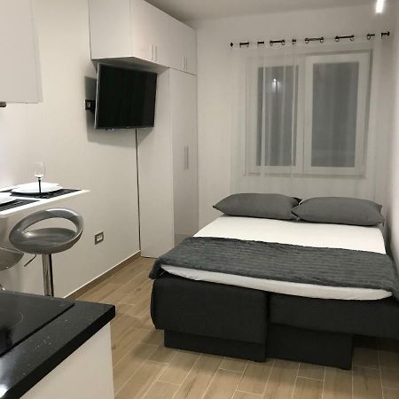 Apartman Studio Ganga Omiš Exterior foto